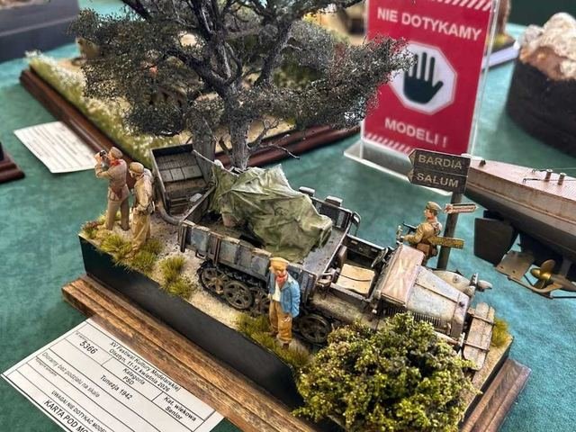 Diorama na stole konkursowym XV Festiwalu Kultury Modelarskiej w Olsztynie
